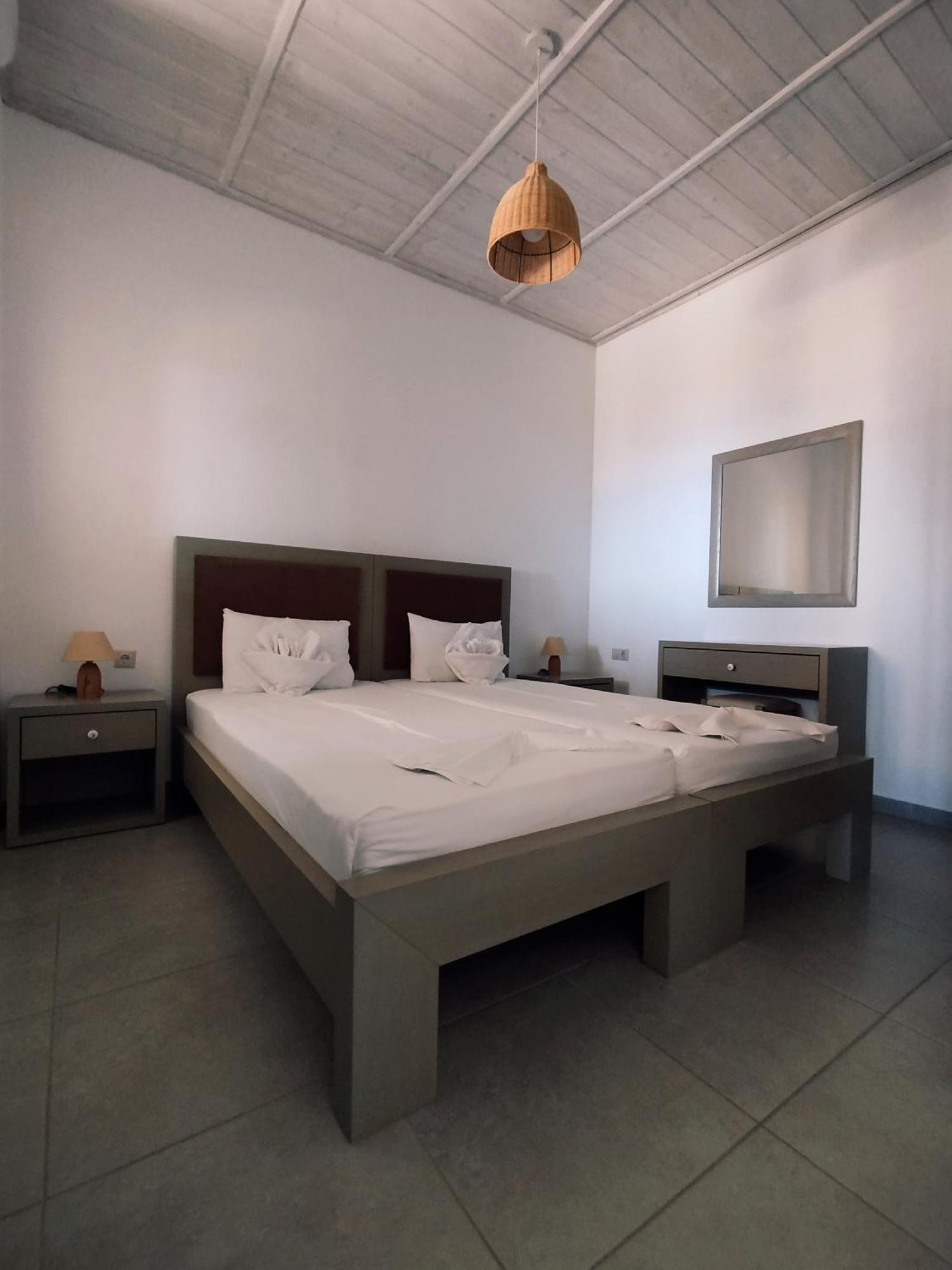 Alexena Apartments Agia Galini Exterior foto